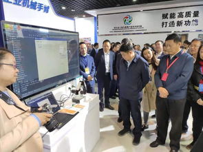 我校研发智能语音写字机器人亮相中国工业互联网创新发展大会