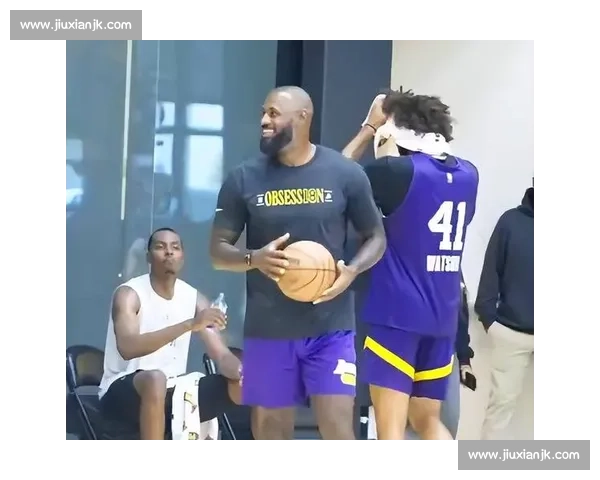 湖人更衣室焕新！詹皇衣柜 3 号球衣 真相藏温情